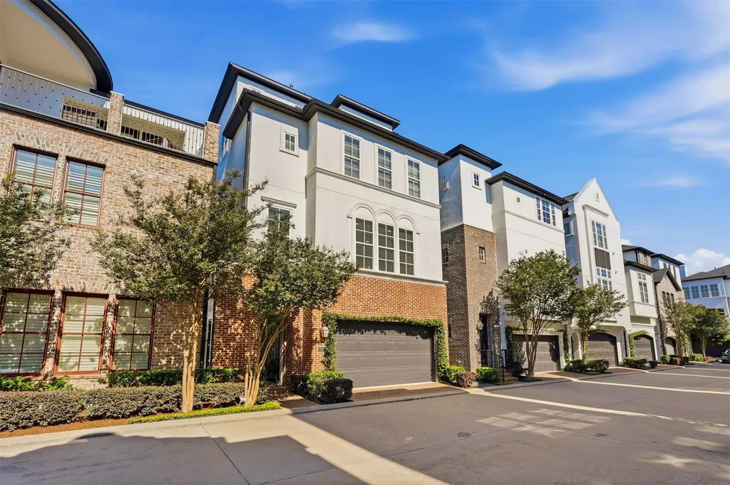 2705 Cohn Trail Houston TX 77007
