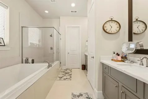 2705 Cohn Trail Houston TX 77007