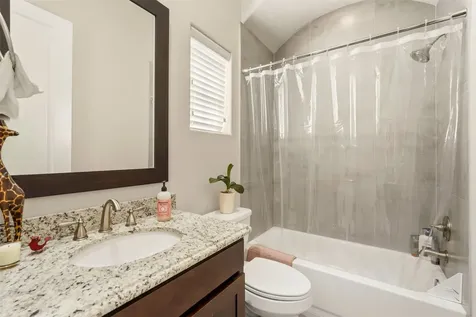 2705 Cohn Trail Houston TX 77007