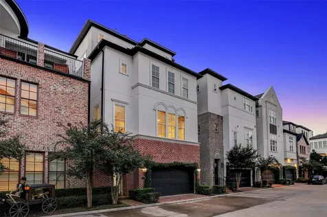 2705 Cohn Trail Houston TX 77007