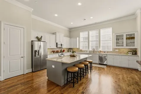 2705 Cohn Trail Houston TX 77007