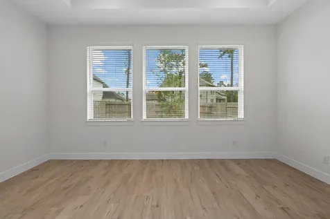 616 Golden Aster Boulevard Waller TX 77447
