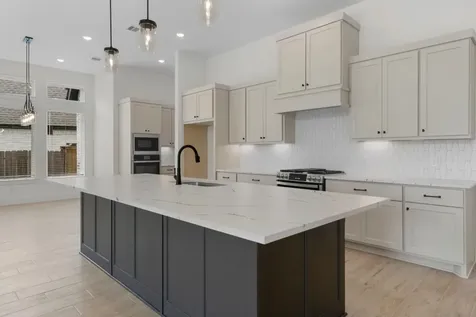 616 Golden Aster Boulevard Waller TX 77447