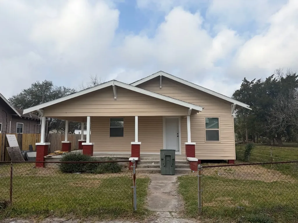 2015 11th Street Port Arthur TX 77640