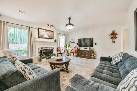 4302 Island Hills Drive Houston TX 77059