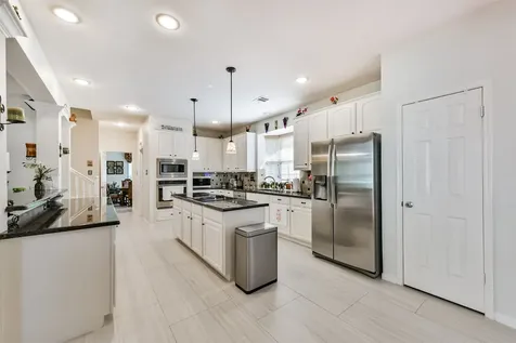 4302 Island Hills Drive Houston TX 77059