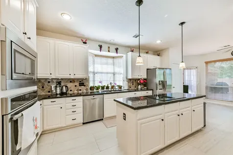 4302 Island Hills Drive Houston TX 77059