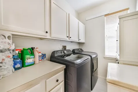 4302 Island Hills Drive Houston TX 77059