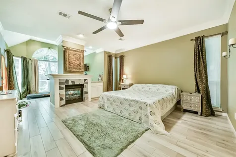 4302 Island Hills Drive Houston TX 77059