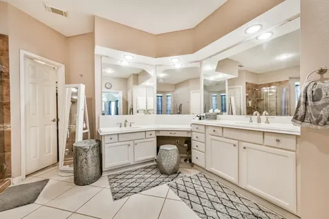4302 Island Hills Drive Houston TX 77059
