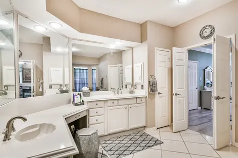 4302 Island Hills Drive Houston TX 77059