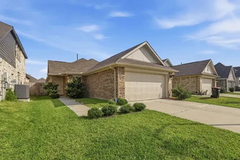 5047 Aspen Orchard Drive Houston TX 77066