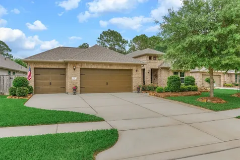 11 S Sandbells Park Lane Montgomery TX 77316