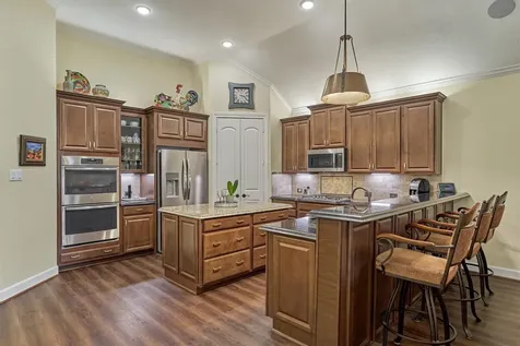 11 S Sandbells Park Lane Montgomery TX 77316