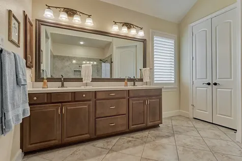 11 S Sandbells Park Lane Montgomery TX 77316