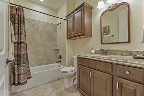 11 S Sandbells Park Lane Montgomery TX 77316
