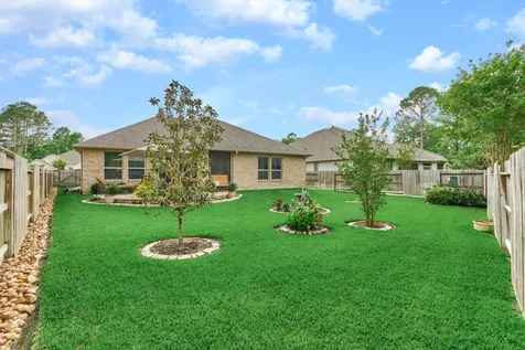 11 S Sandbells Park Lane Montgomery TX 77316
