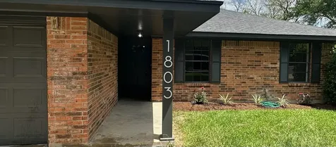 1803 S Park Street Brenham TX 77833