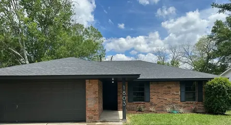 1803 S Park Street Brenham TX 77833