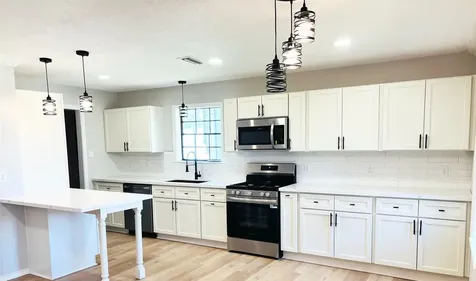 1803 S Park Street Brenham TX 77833