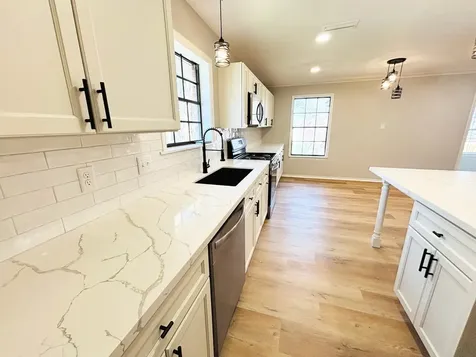 1803 S Park Street Brenham TX 77833