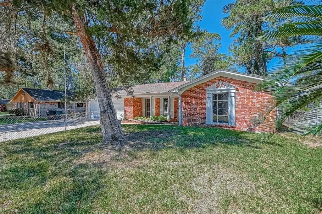211 Loon River Drive Houston TX 77336