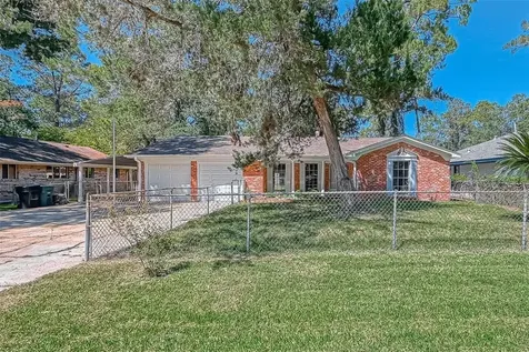211 Loon River Drive Houston TX 77336
