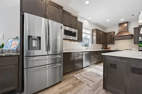 411 Callery Pear Court Conroe TX 77304