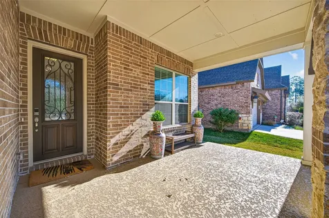 411 Callery Pear Court Conroe TX 77304