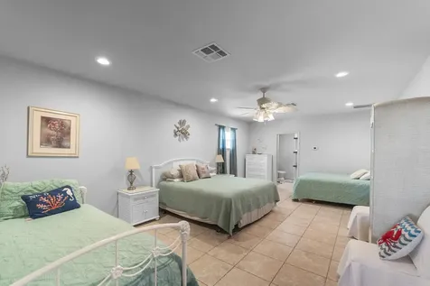 316 Marshall Johnson Avenue S Port Lavaca TX 77979