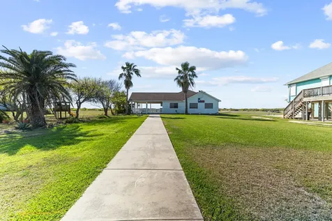 316 Marshall Johnson Avenue S Port Lavaca TX 77979