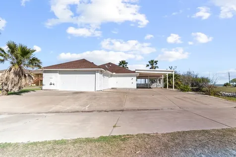 316 Marshall Johnson Avenue S Port Lavaca TX 77979