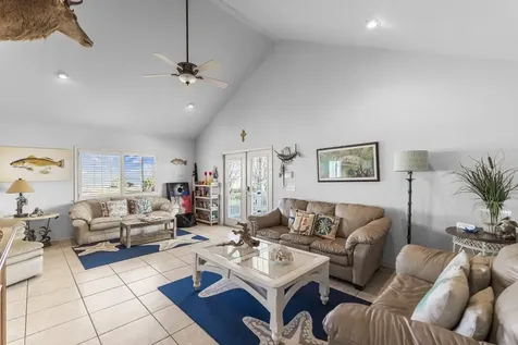 316 Marshall Johnson Avenue S Port Lavaca TX 77979