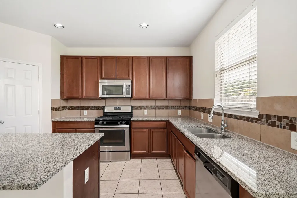 4934 Lattimore Creek Drive Houston TX 77084