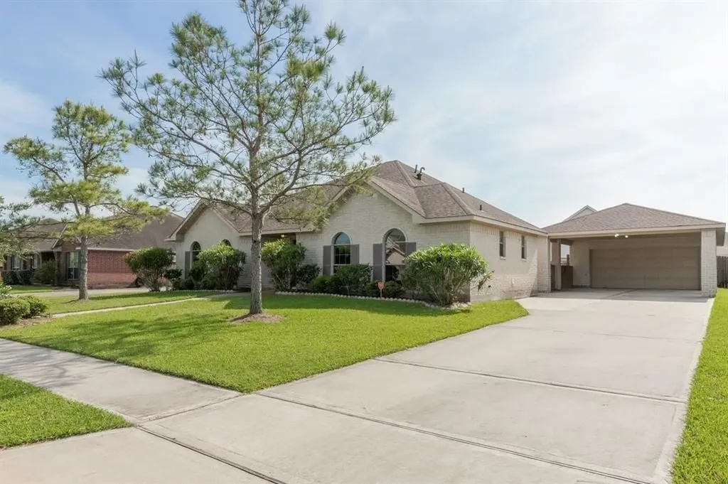 2310 Pasqua Trail League City TX 77573