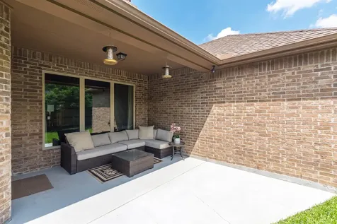 111 Pheasant Run Drive Conroe TX 77384