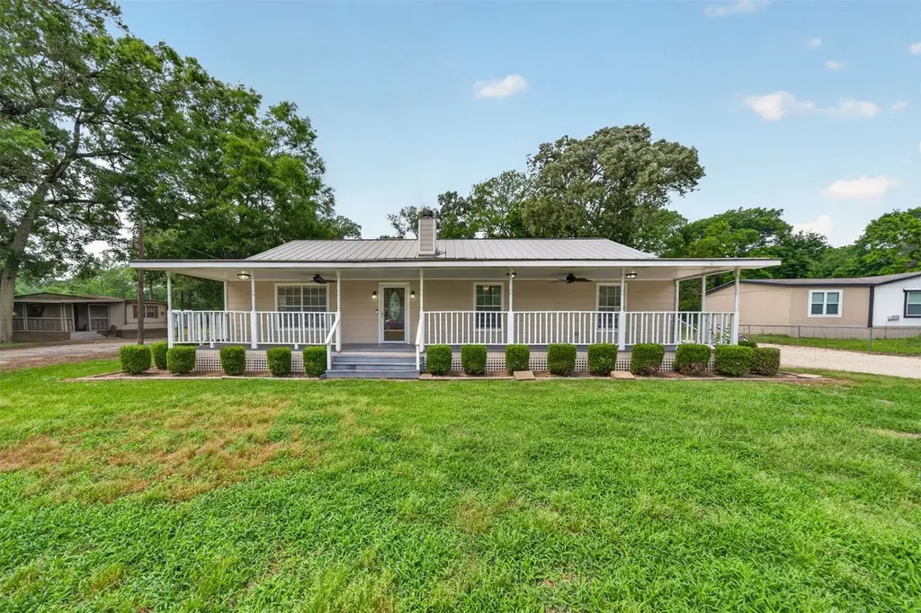 365 County Road 4013 Dayton TX 77535
