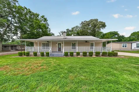 365 County Road 4013 Dayton TX 77535