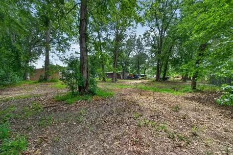 365 County Road 4013 Dayton TX 77535