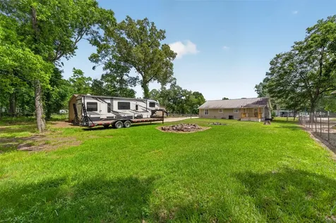 365 County Road 4013 Dayton TX 77535