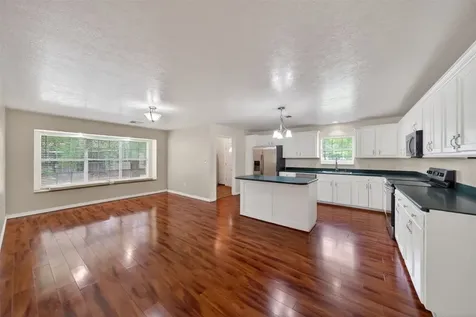365 County Road 4013 Dayton TX 77535