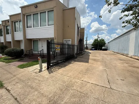 2724 Crossview Drive 201 Houston TX 77063