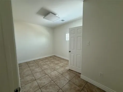 2724 Crossview Drive 201 Houston TX 77063