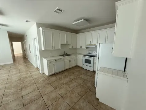 2724 Crossview Drive 201 Houston TX 77063
