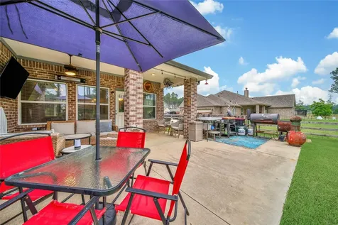 231 Road 6613 Dayton TX 77535