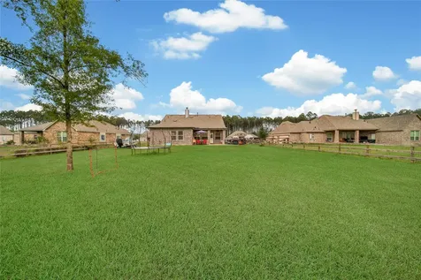 231 Road 6613 Dayton TX 77535