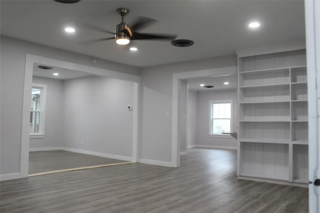 807 Depot Street El Campo TX 77437