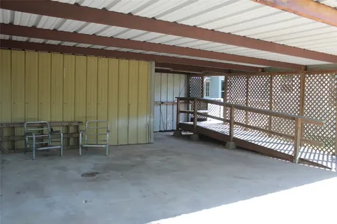 807 Depot Street El Campo TX 77437
