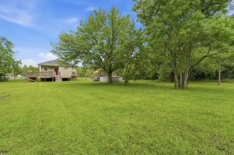 188 County Road 480 Dayton TX 77535