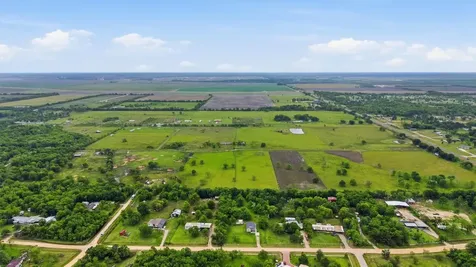188 County Road 480 Dayton TX 77535